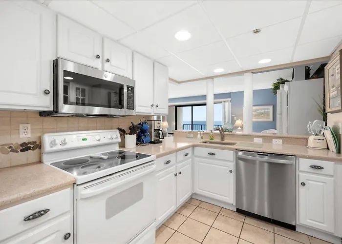 3 Bedroom, 2 Bath Ocean Front Unit In The Capri Holiday home *