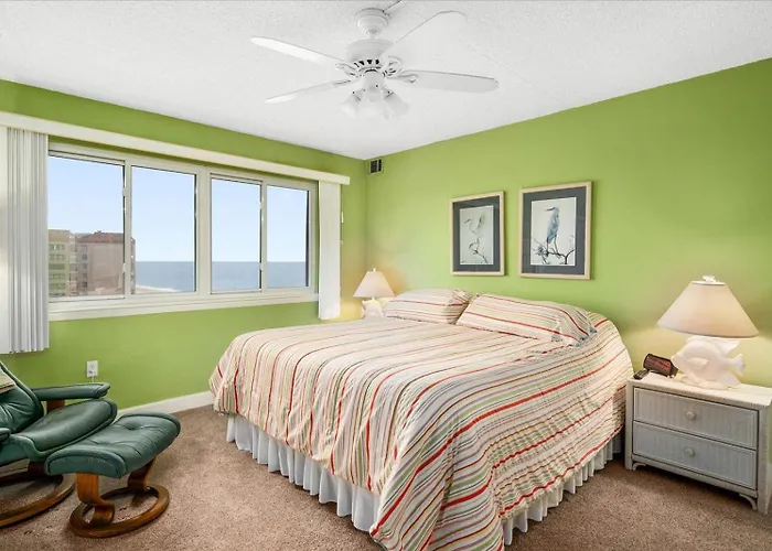 3 Bedroom, 2 Bath Ocean Front Unit In The Capri