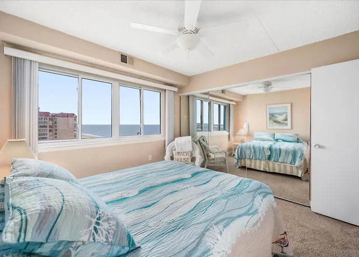 Holiday home 3 Bedroom, 2 Bath Ocean Front Unit In The Capri *