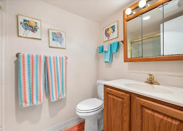 3 Bedroom, 2 Bath Ocean Front Unit In The Capri Holiday home *