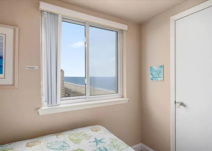 3 Bedroom, 2 Bath Ocean Front Unit In The Capri Holiday home *