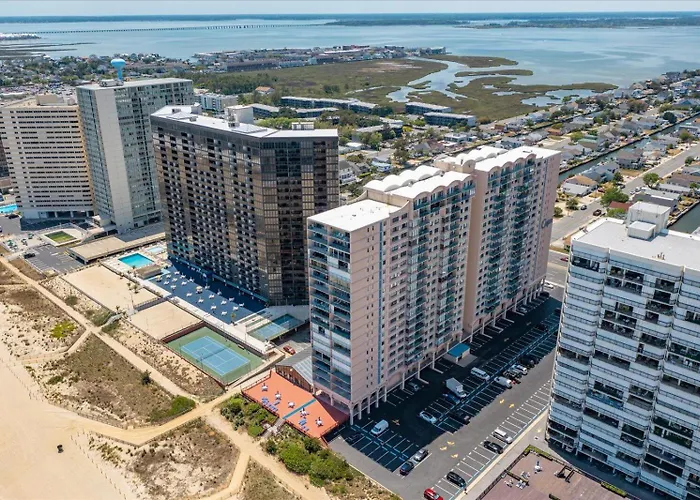Holiday home 3 Bedroom, 2 Bath Ocean Front Unit In The Capri Ocean City